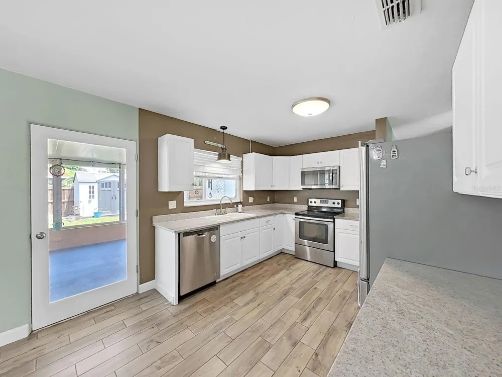 5931 49TH AVENUE St Petersburg, FL 33709