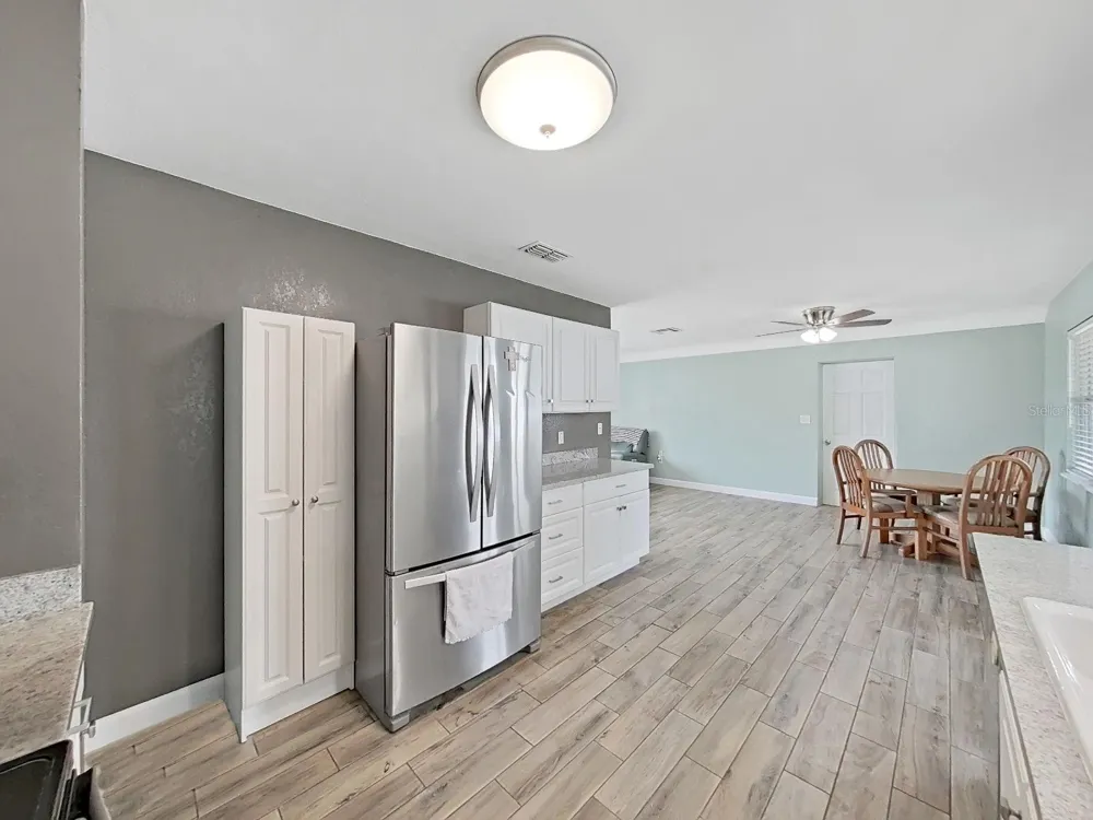 5931 49TH AVENUE St Petersburg, FL 33709