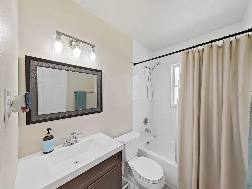 5931 49TH AVENUE St Petersburg, FL 33709