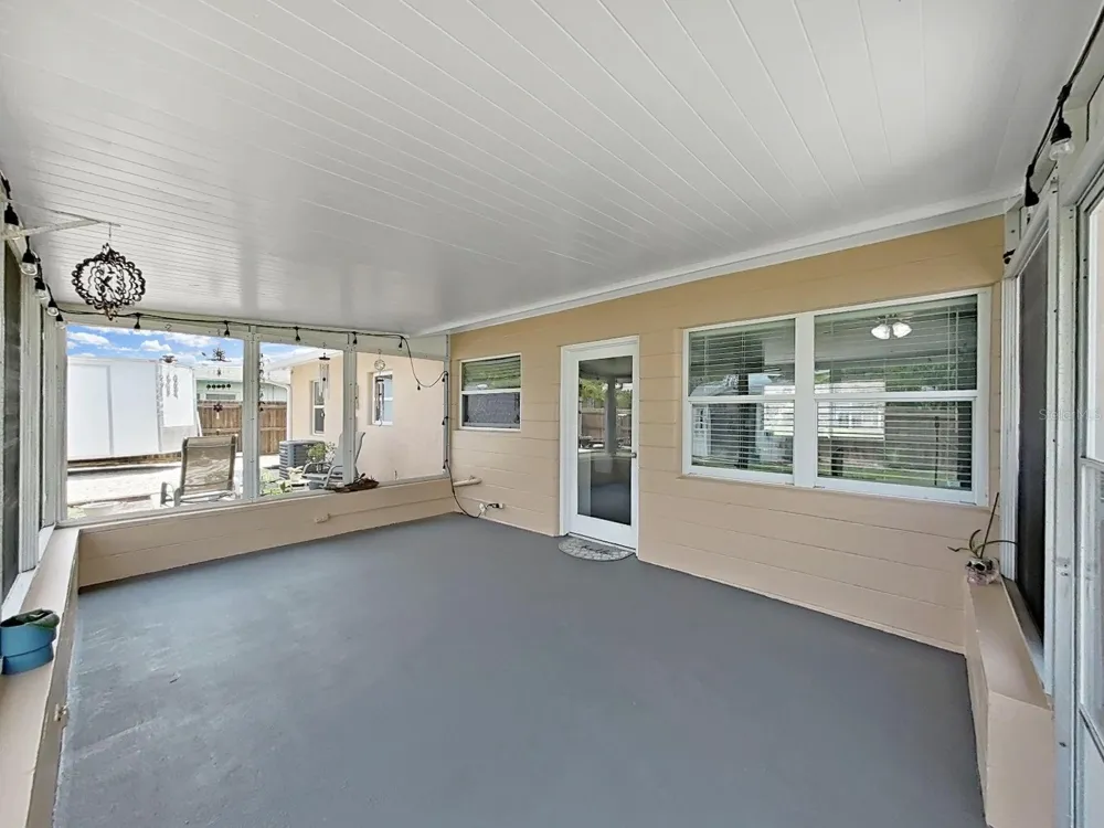 5931 49TH AVENUE St Petersburg, FL 33709