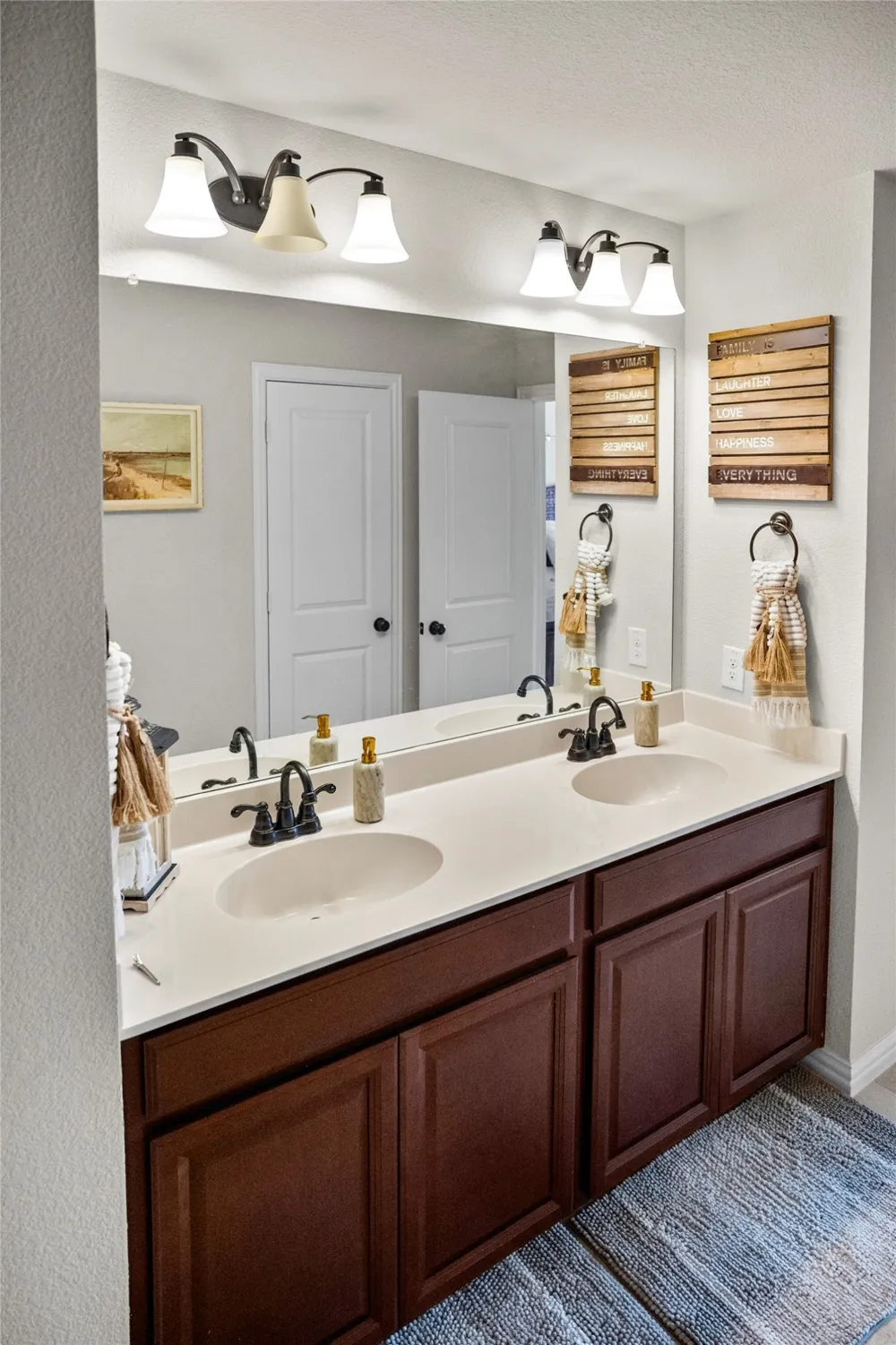 2201 Blue Harbor Way Garland, TX 75043