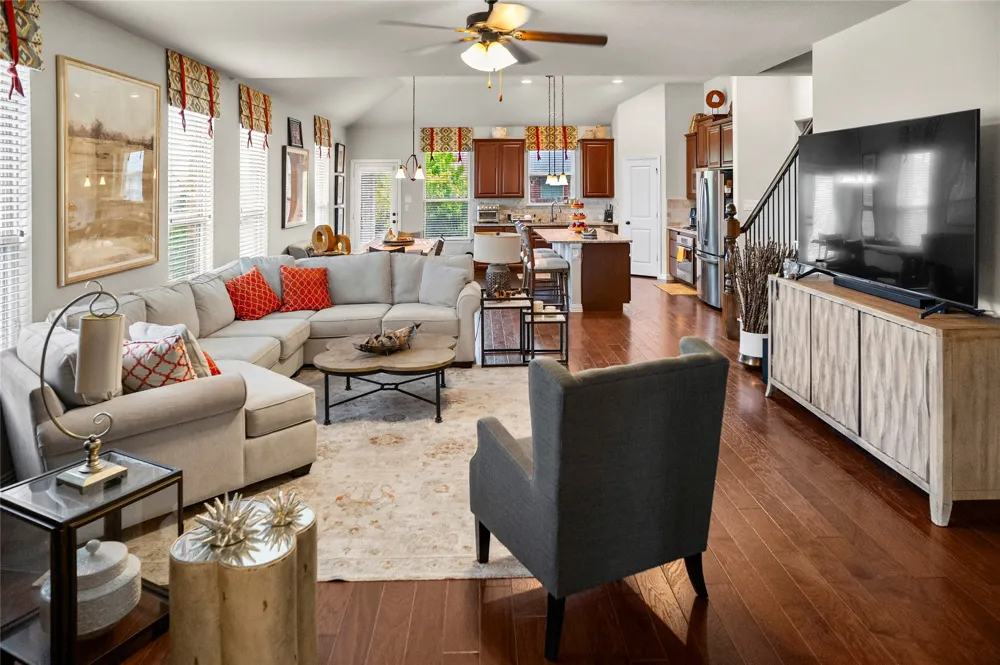 2201 Blue Harbor Way Garland, TX 75043