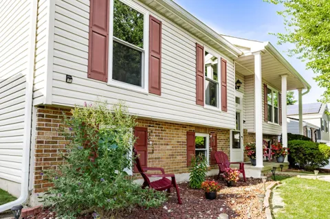 2507 LAUREL VALLEY GARTH