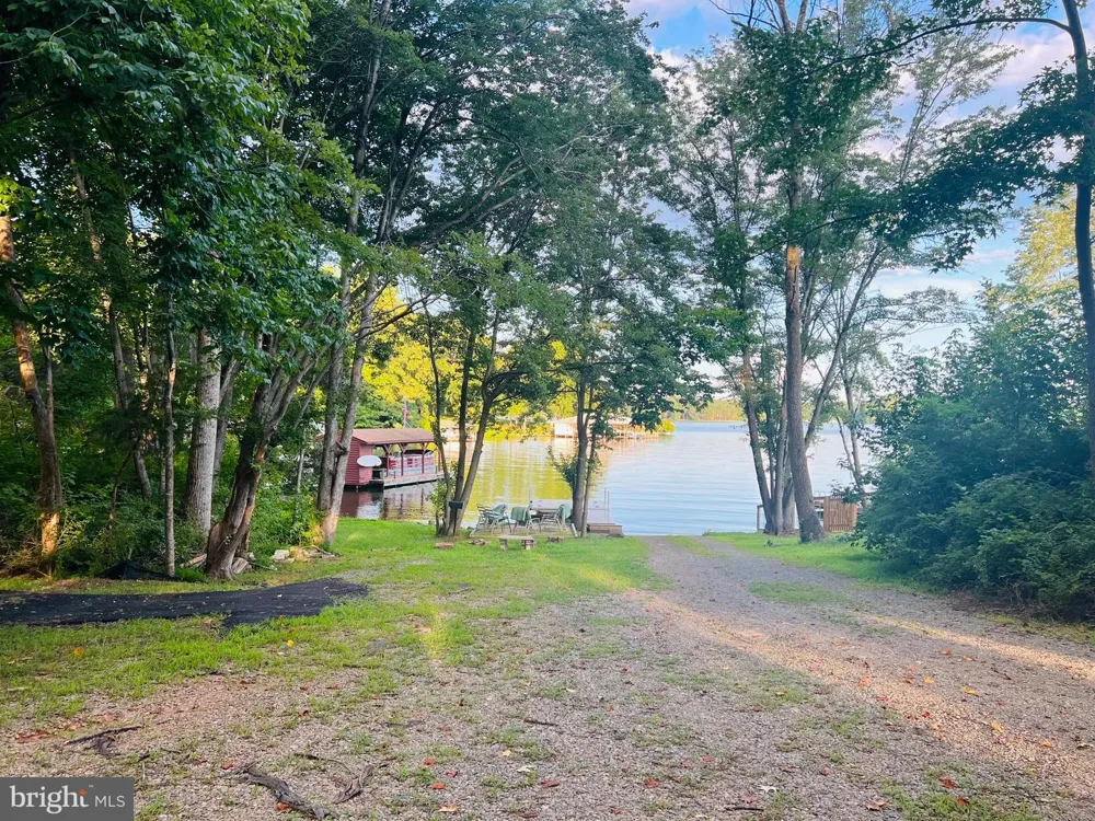 3631 BREAKNOCK ROAD Bumpass, VA 23024