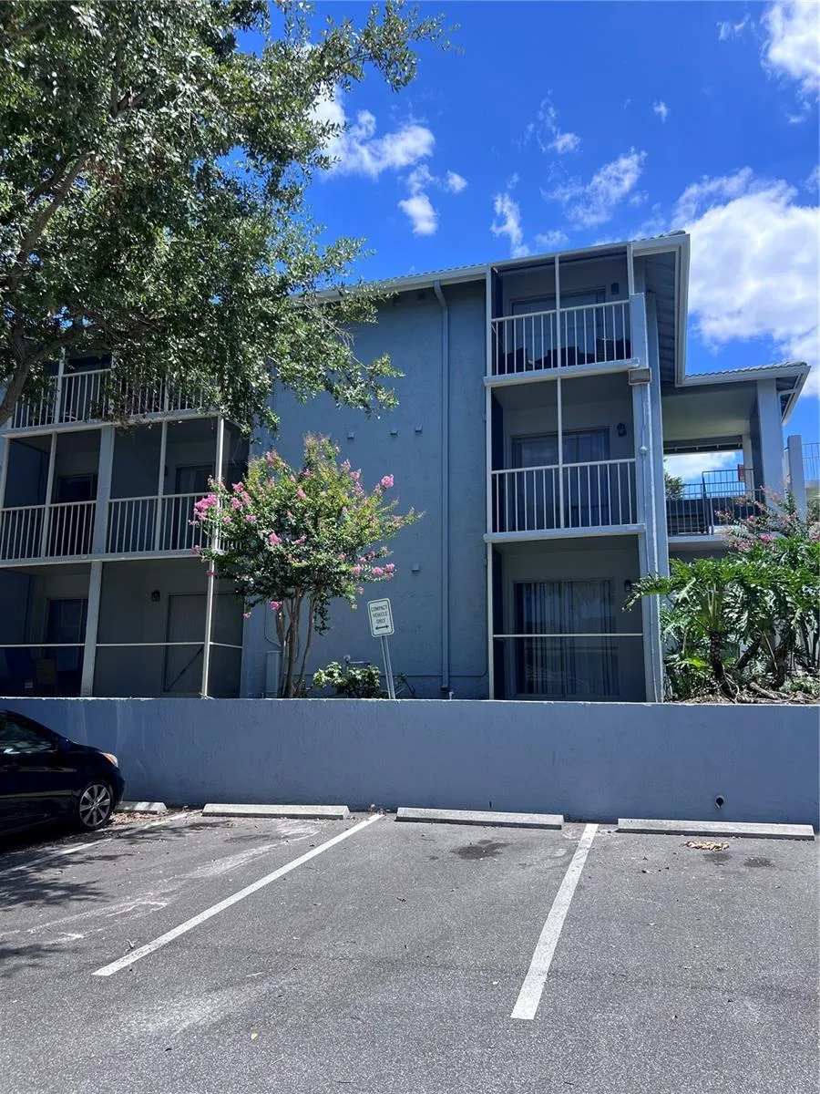 126 BLUE POINT WAY #100 Altamonte Springs, FL 32701