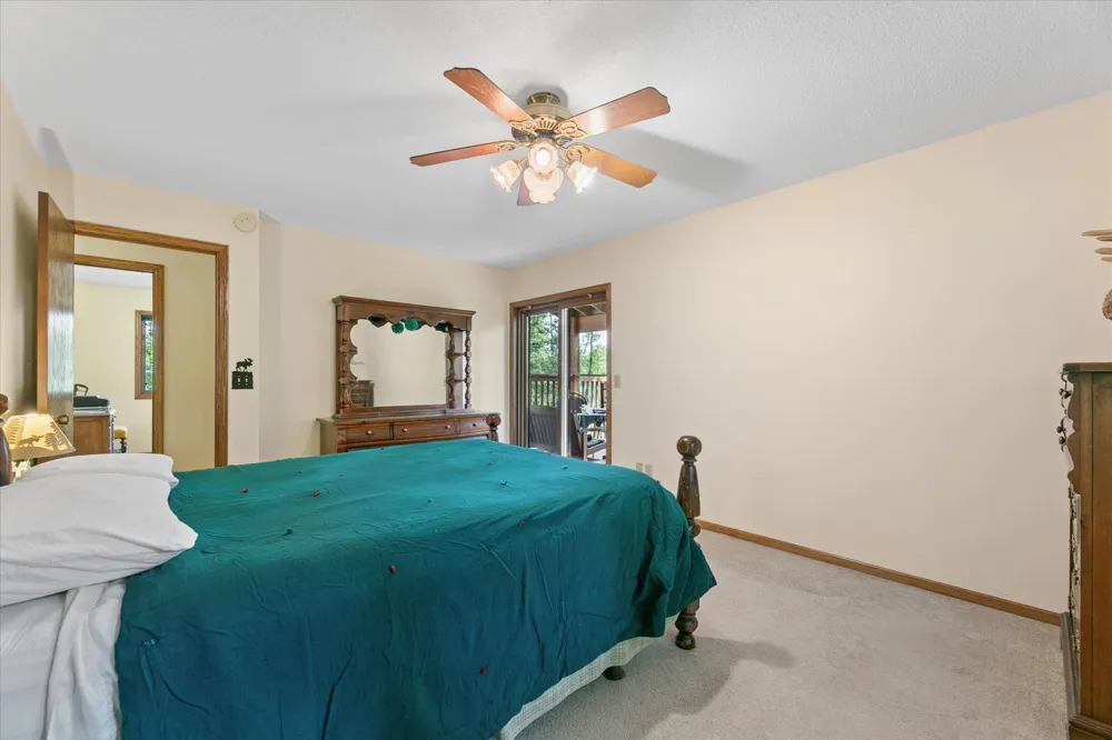 6241 141st Avenue NE Columbus, MN 55025