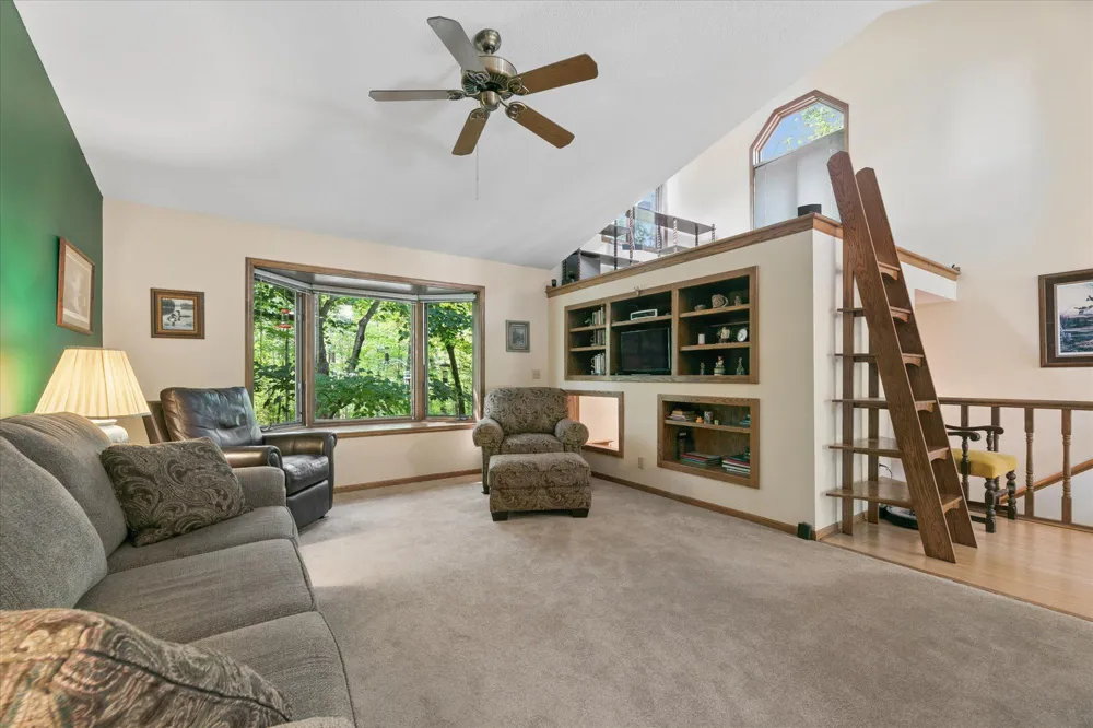 6241 141st Avenue NE Columbus, MN 55025