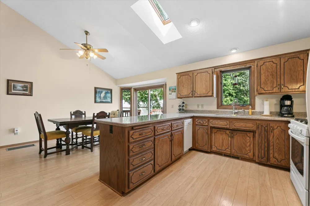6241 141st Avenue NE Columbus, MN 55025