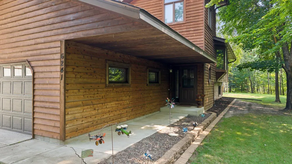 6241 141st Avenue NE Columbus, MN 55025