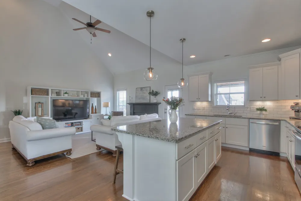 6032 Sanmar Drive Spring Hill, TN 37174