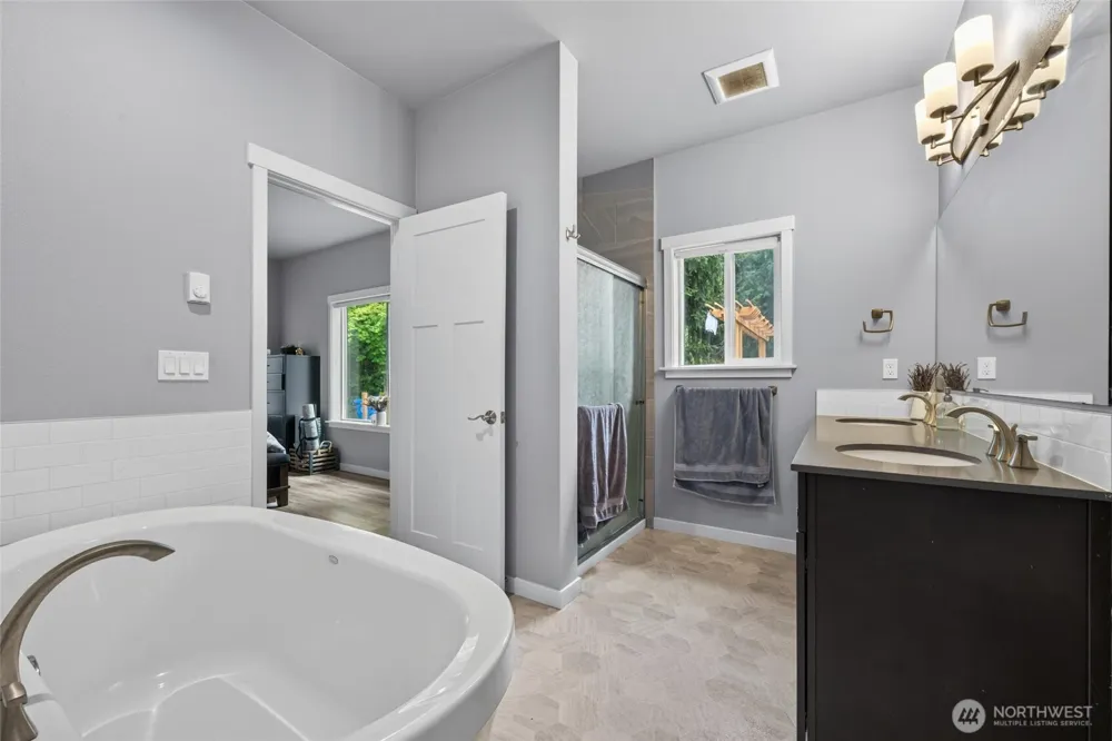 20905 192nd Avenue E Orting, WA 98360