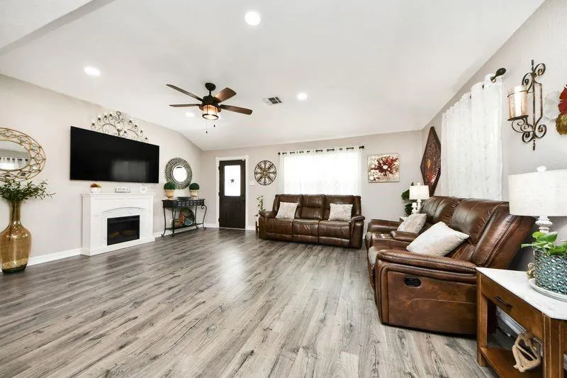 1409 Avenue I South Houston, TX 77587