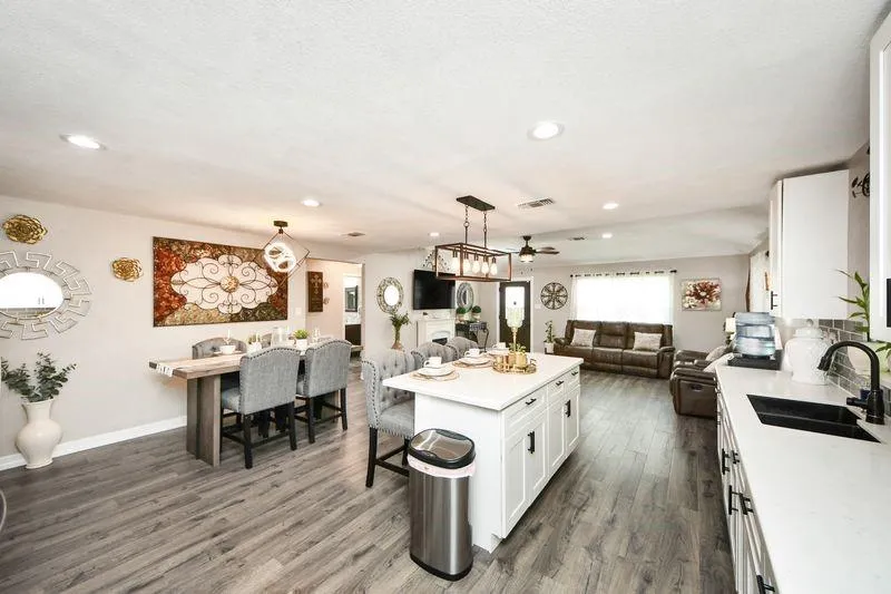 1409 Avenue I South Houston, TX 77587