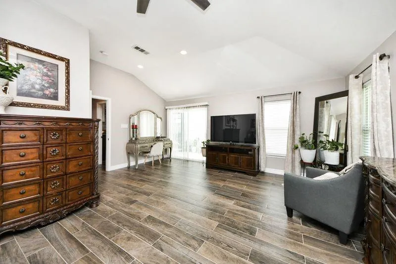 1409 Avenue I South Houston, TX 77587