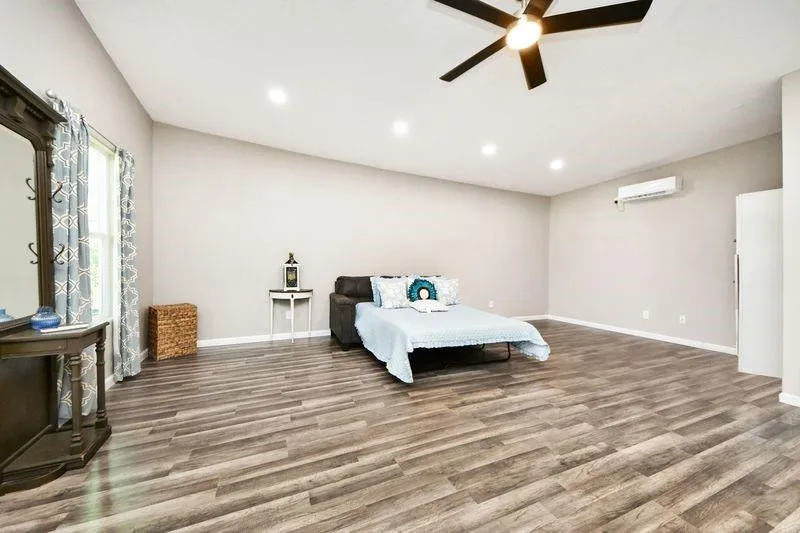 1409 Avenue I South Houston, TX 77587