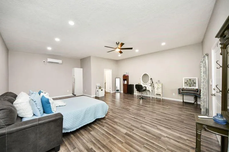 1409 Avenue I South Houston, TX 77587