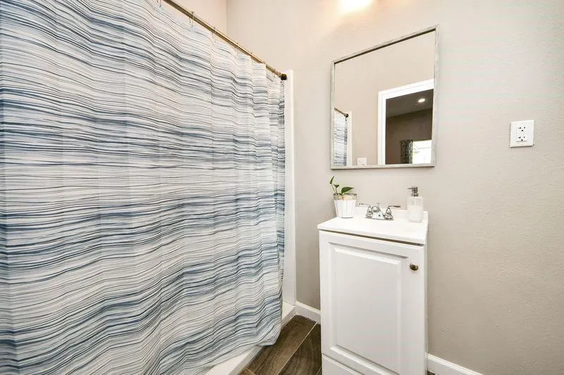 1409 Avenue I South Houston, TX 77587