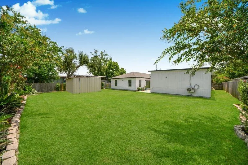 1409 Avenue I South Houston, TX 77587