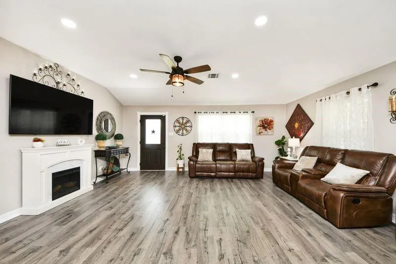 1409 Avenue I South Houston, TX 77587