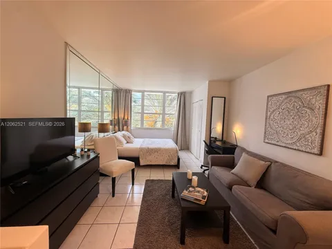 100 Lincoln Rd #314A