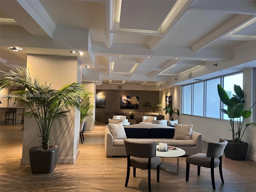100 Lincoln Rd #314A Miami Beach, FL 33139