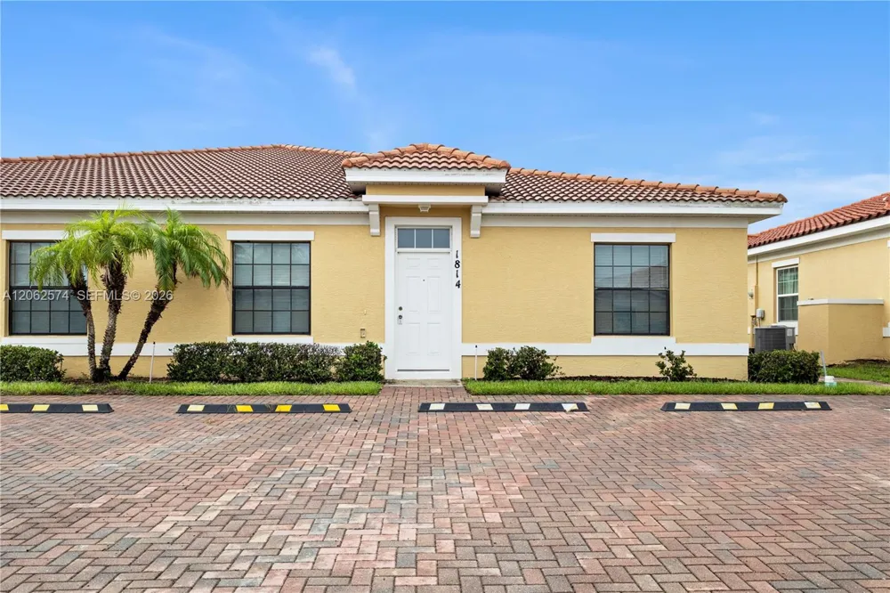 1814 coriander drive Kissimmee, FL 34759