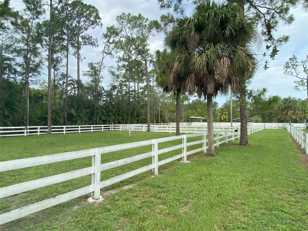 2315 Deer Run Boulevard Loxahatchee, FL 33470
