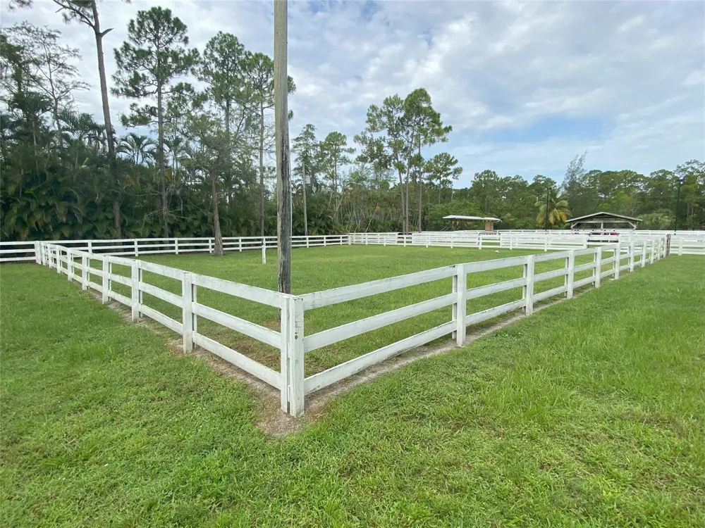 2315 Deer Run Boulevard Loxahatchee, FL 33470
