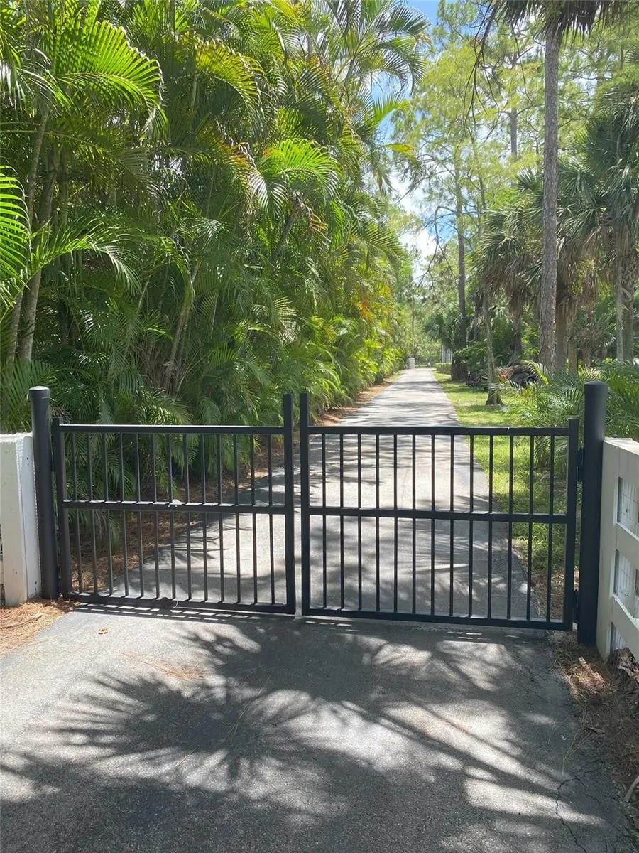 2315 Deer Run Boulevard Loxahatchee, FL 33470