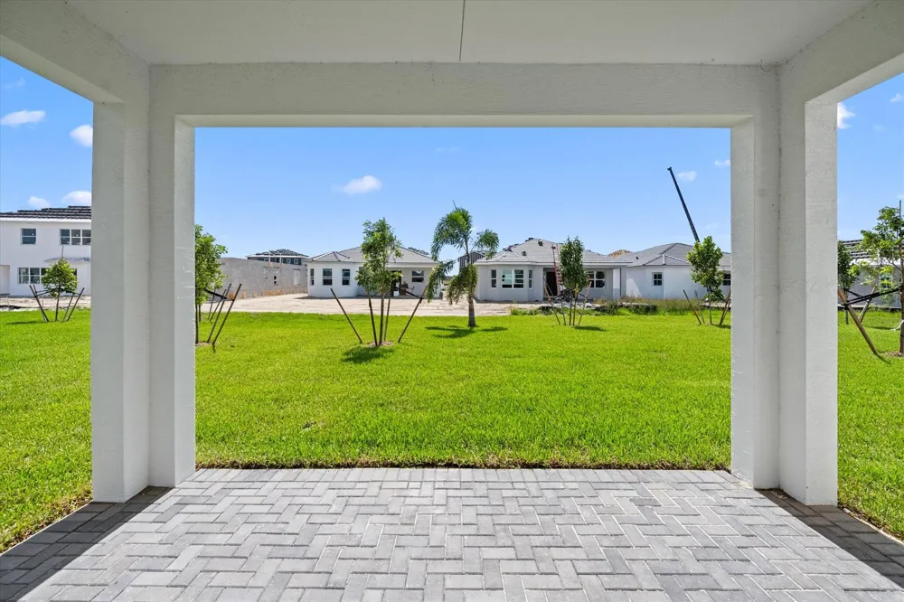 13722 Century Oak Circle Westlake, FL 33470