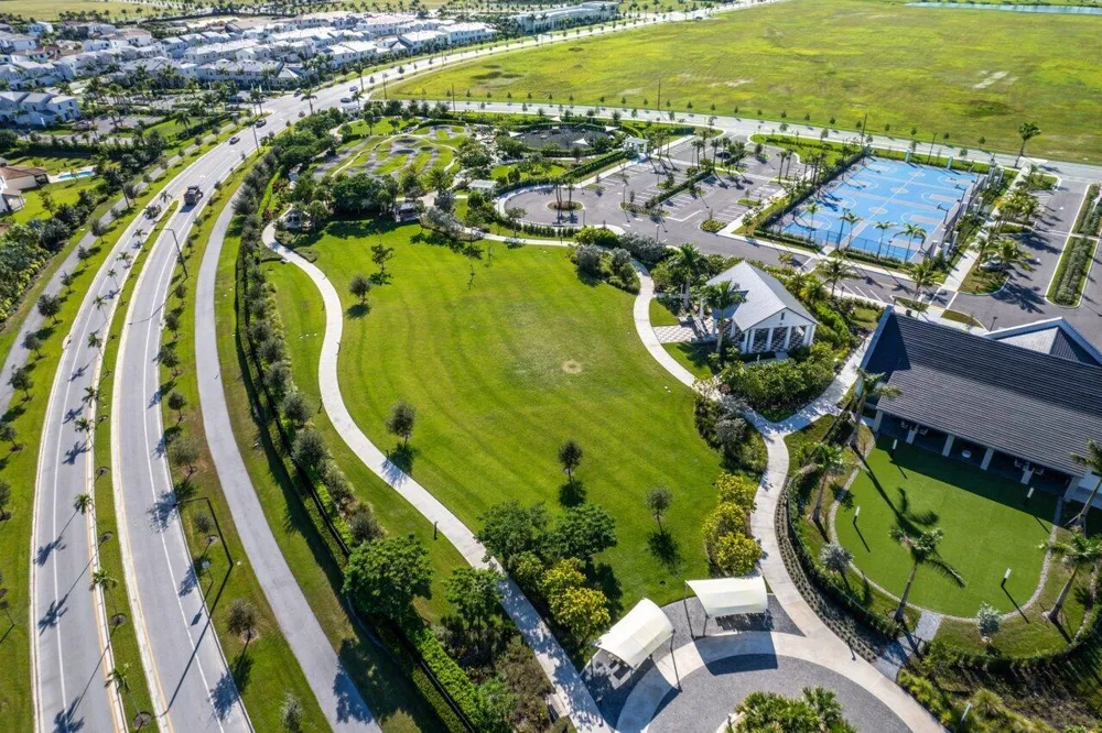 13722 Century Oak Circle Westlake, FL 33470