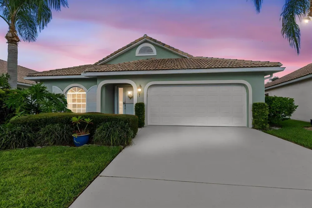 4310 SE SCOTLAND CAY WAY Stuart, FL 34997