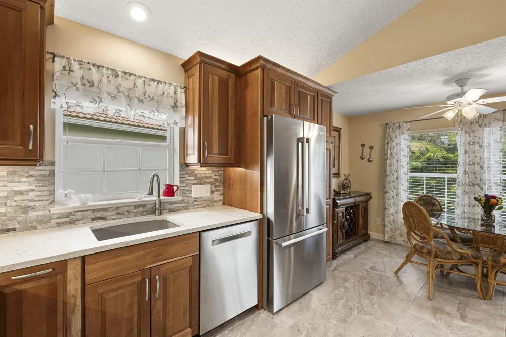 4310 SE SCOTLAND CAY WAY Stuart, FL 34997