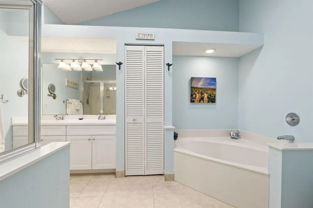 4310 SE SCOTLAND CAY WAY Stuart, FL 34997