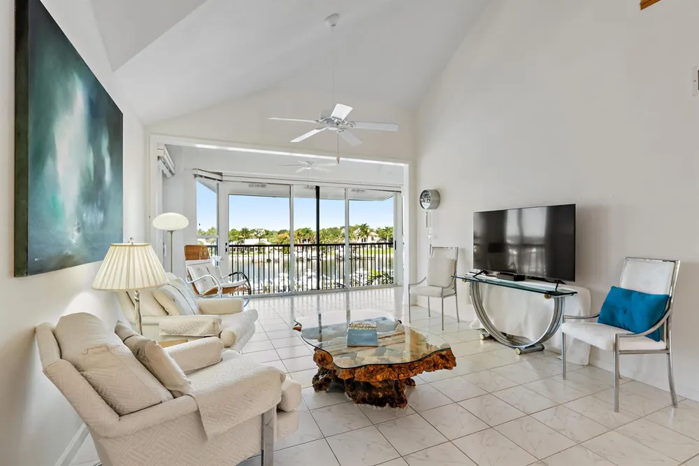 542 Bay Colony Drive #542 Juno Beach, FL 33408