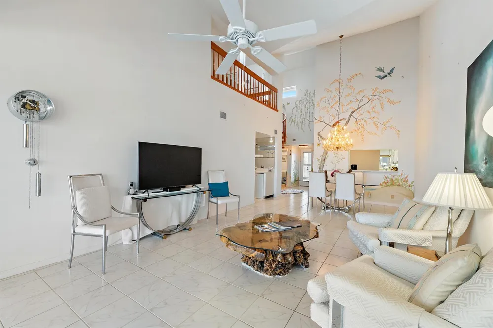542 Bay Colony Drive #542 Juno Beach, FL 33408