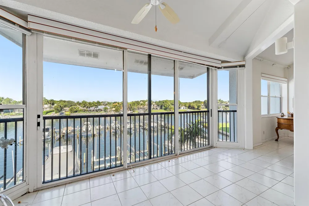 542 Bay Colony Drive #542 Juno Beach, FL 33408