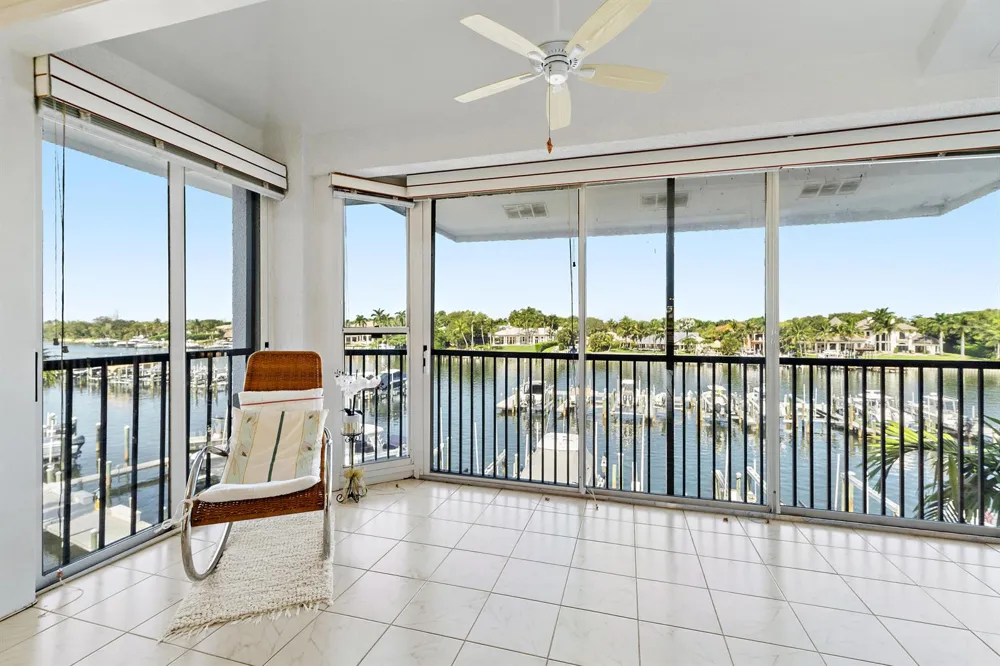 542 Bay Colony Drive #542 Juno Beach, FL 33408