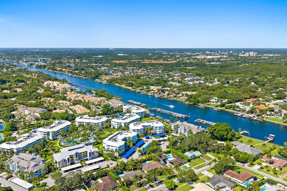 542 Bay Colony Drive #542 Juno Beach, FL 33408