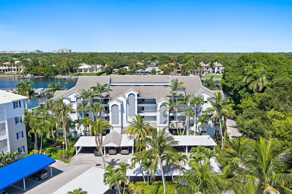 542 Bay Colony Drive #542 Juno Beach, FL 33408