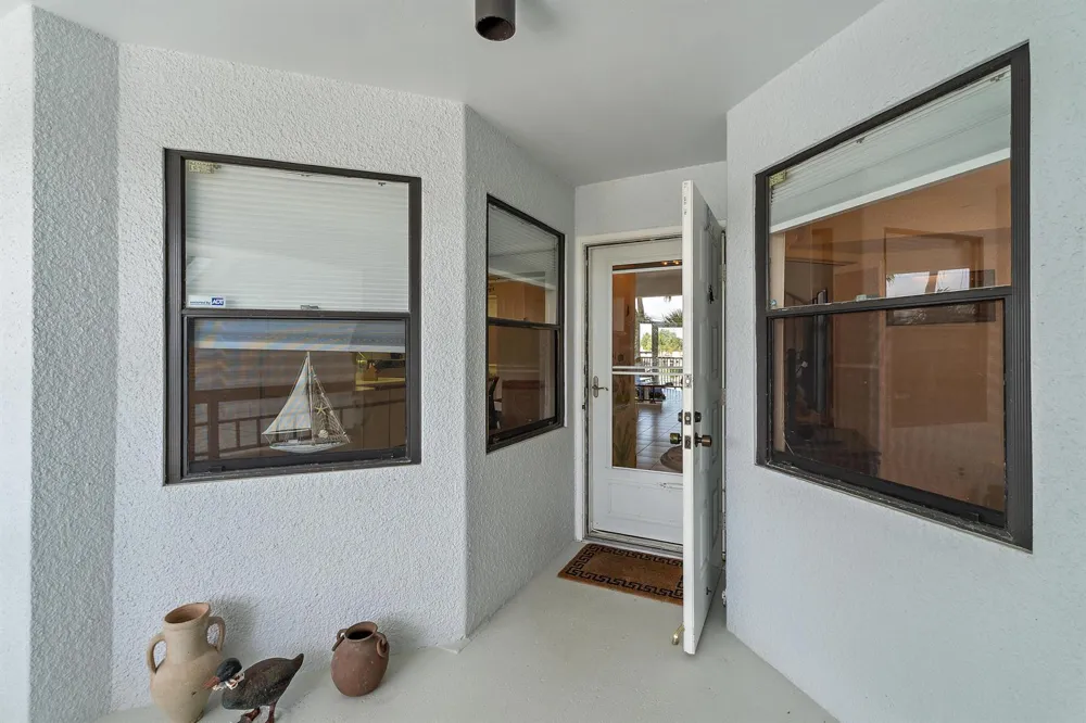 542 Bay Colony Drive #542 Juno Beach, FL 33408