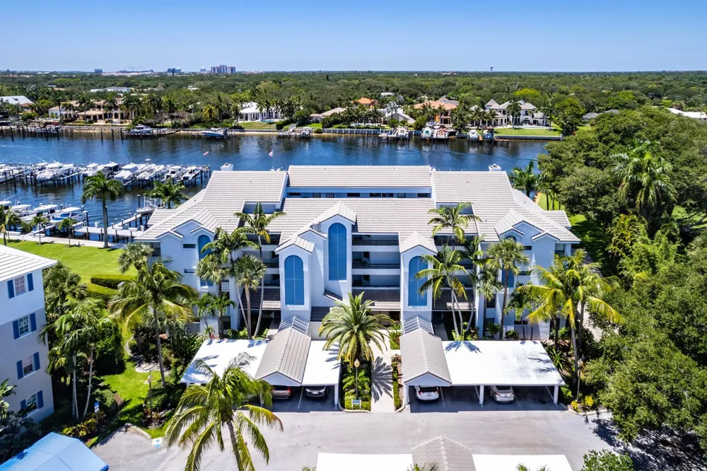 542 Bay Colony Drive #542 Juno Beach, FL 33408
