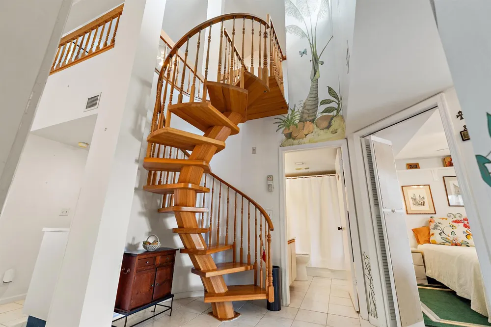 542 Bay Colony Drive #542 Juno Beach, FL 33408