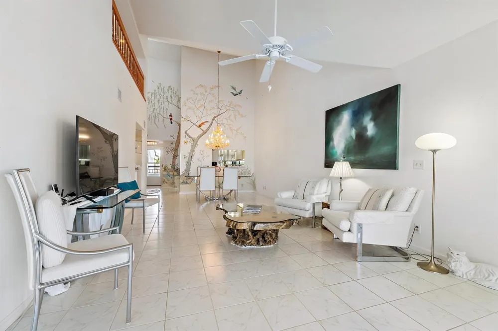 542 Bay Colony Drive #542 Juno Beach, FL 33408