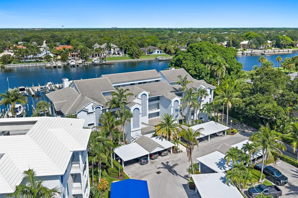 542 Bay Colony Drive #542 Juno Beach, FL 33408