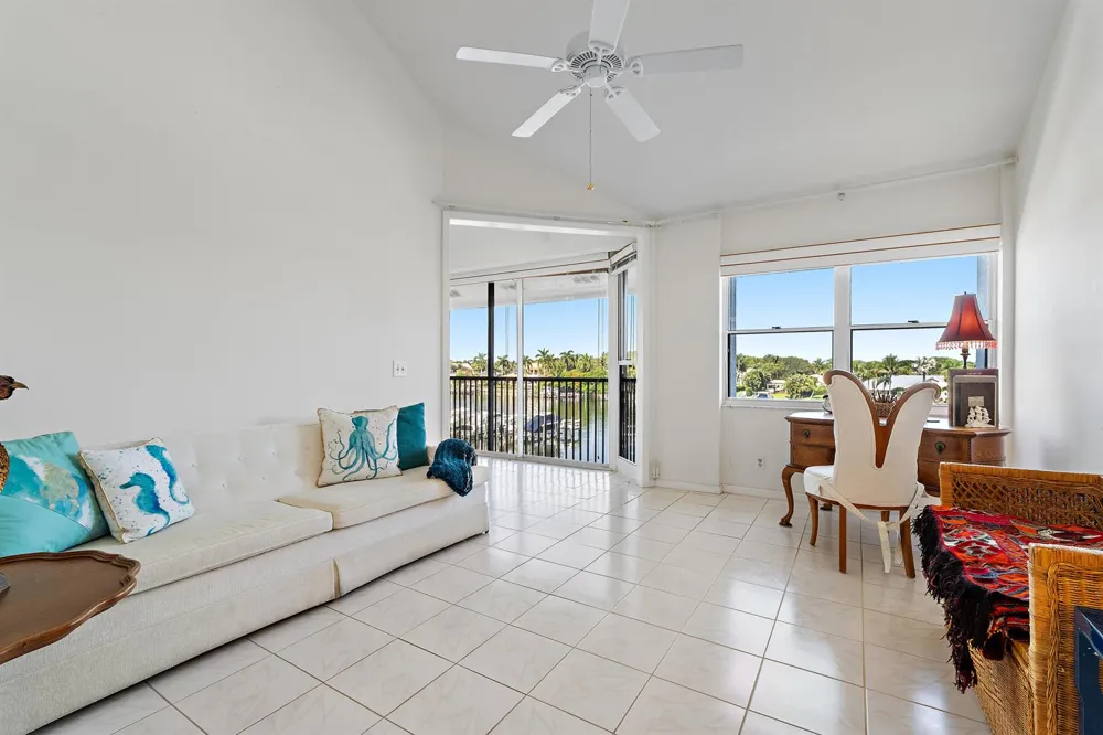 542 Bay Colony Drive #542 Juno Beach, FL 33408