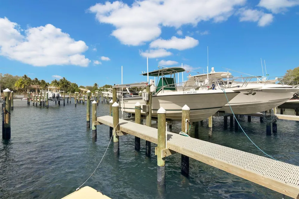 542 Bay Colony Drive #542 Juno Beach, FL 33408