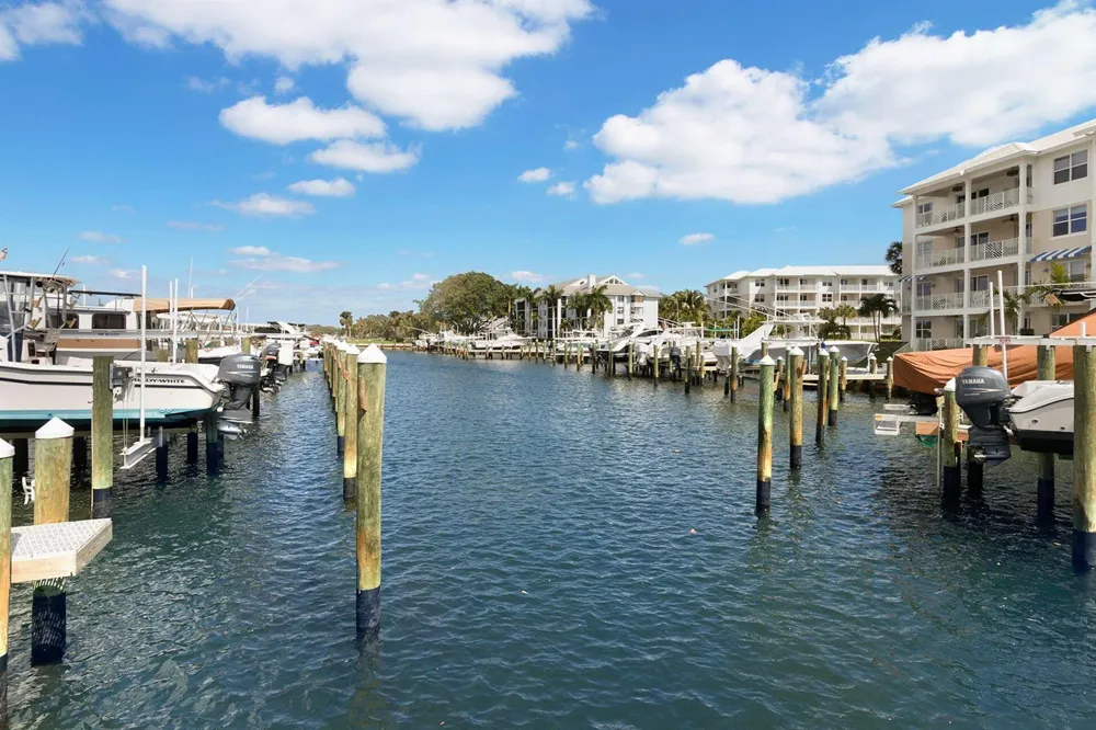 542 Bay Colony Drive #542 Juno Beach, FL 33408