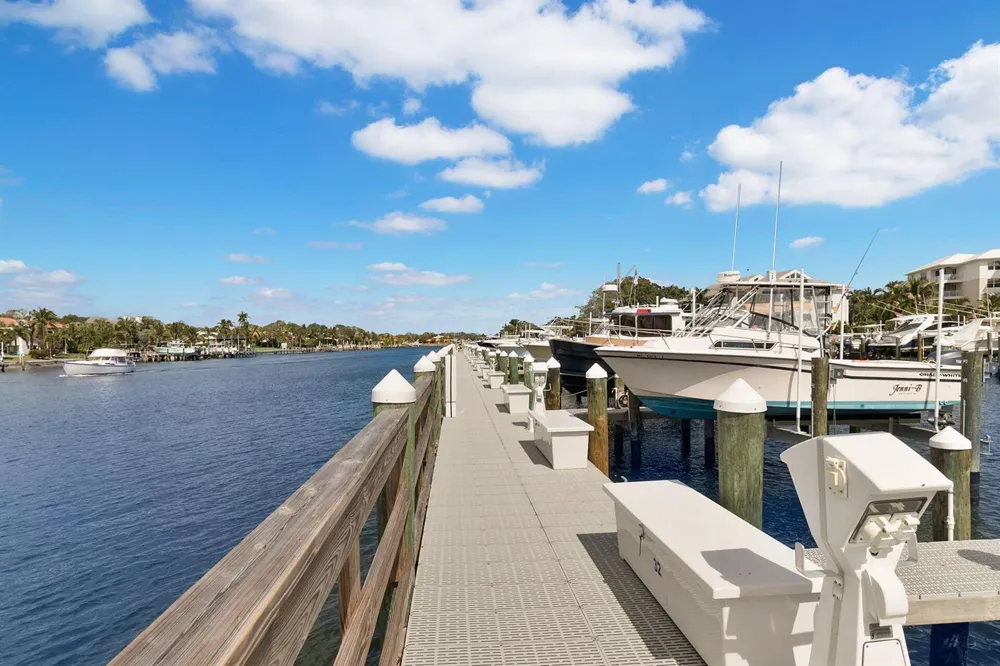 542 Bay Colony Drive #542 Juno Beach, FL 33408