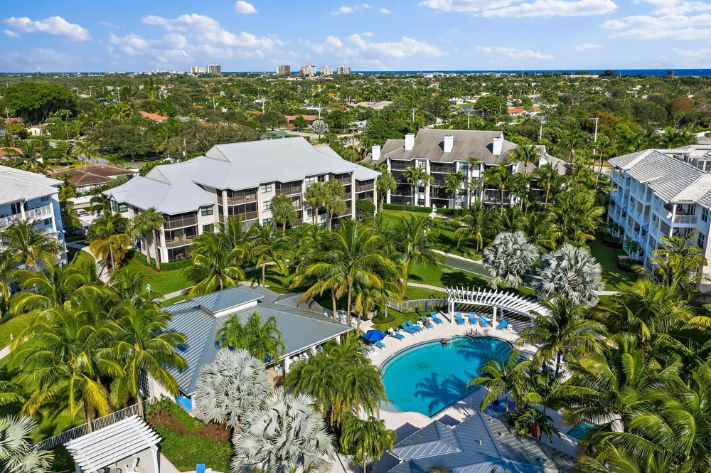 542 Bay Colony Drive #542 Juno Beach, FL 33408